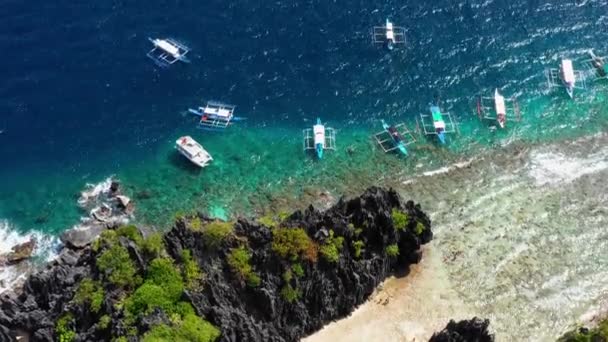 Lodě Uprostřed Tajné Laguny Nido Filipínách Ideální Volný Čas Pro — Stock video