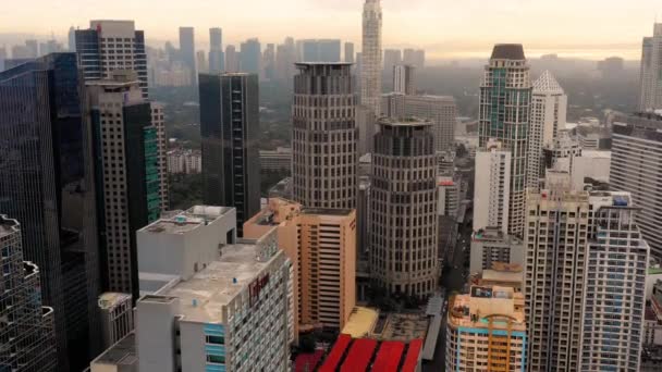 Skyline Manila Bajo Una Puesta Sol Naranja Hermosa Capital Filipinas — Vídeos de Stock