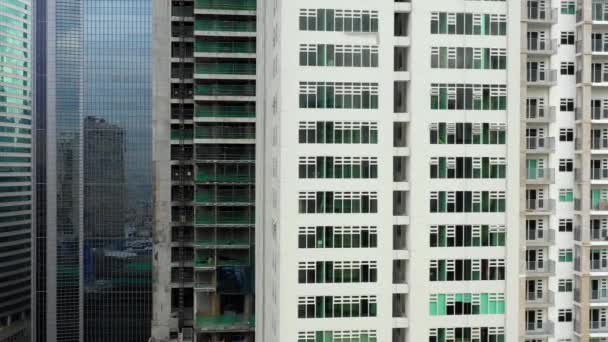 Manilas Byggnad Filippinernas Huvudstad Modern Byggnad Med Spegling Staden Fönstren — Stockvideo