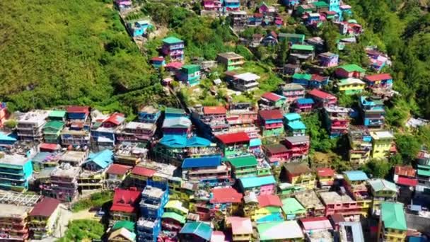 Kleurrijke Huizen Stad Trinidad Benguet Filipijnen Prachtig Uitzicht Kleurrijke Daken — Stockvideo