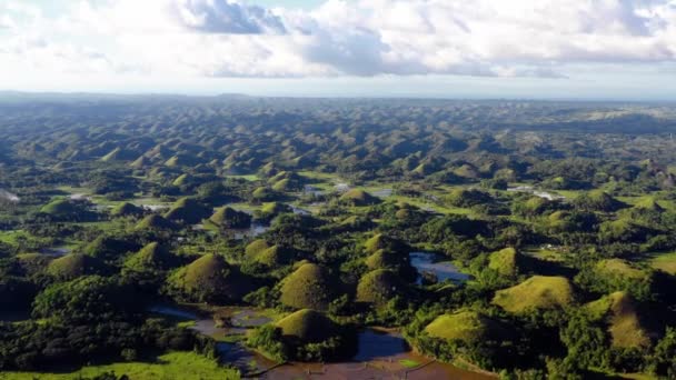 Blick Mit Einer Drohne Über Die Chocolate Hills Von Bohol — Stockvideo