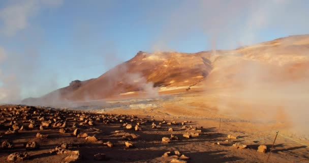 Πανοραμικό Τοπίο Στην Ισλανδία Των Ορεινών Περιοχών Και Της Λίμνης — Αρχείο Βίντεο