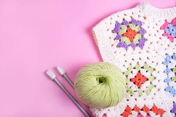 Fundo Close Crochê Tricô Andamento Bolas Fios Multicoloridos — Fotografia de Stock