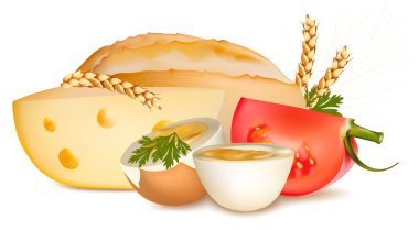 ekmek, peynir, yumurta ve olgun domates.