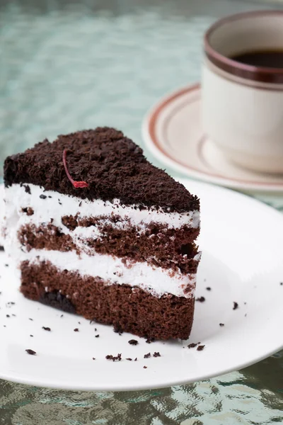 Czarna kawa i ciasto — Zdjęcie stockowe