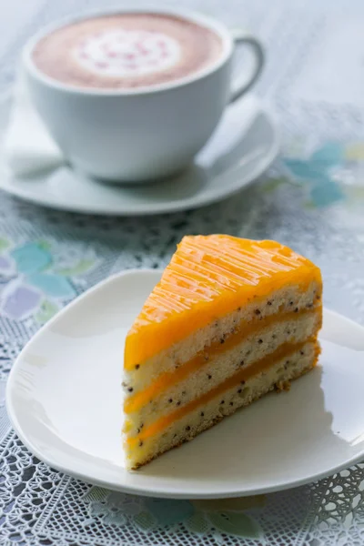 Orangenkuchen und Kaffee — Stockfoto