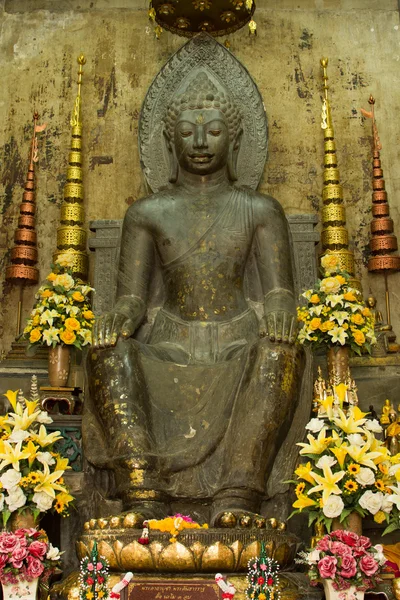 Sitzende Buddha-Statue — Stockfoto