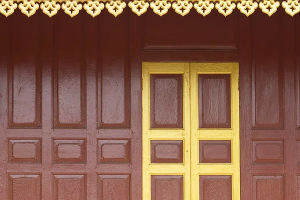 Templo janelas de ouro — Fotografia de Stock