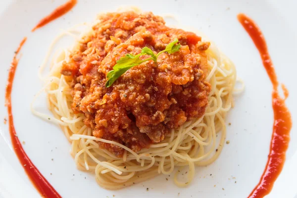 Espaguete com molho de tomate — Fotografia de Stock