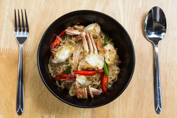 Fried noodles with crab — Stock Photo, Image