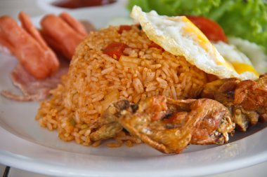 Amerikan kızarmış pilav.