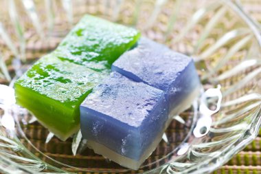 Tay atıştırmalık yiyecekler ve tatlılar