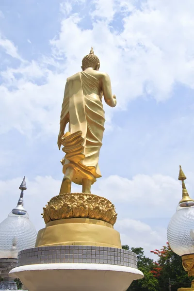 Estátua de Buda andando — Fotografia de Stock