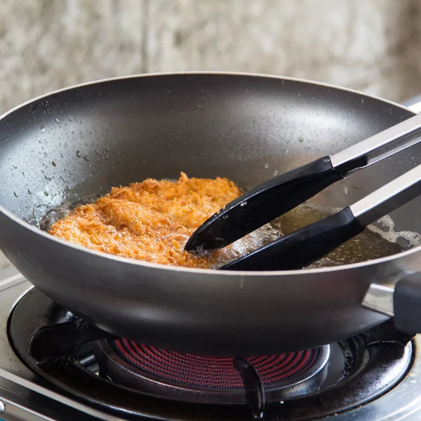 Pork fried in a pan. — Stock Photo, Image