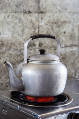 Alüminyum çaydanlık