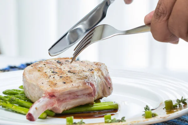 Chuletas de cerdo asadas — Foto de Stock