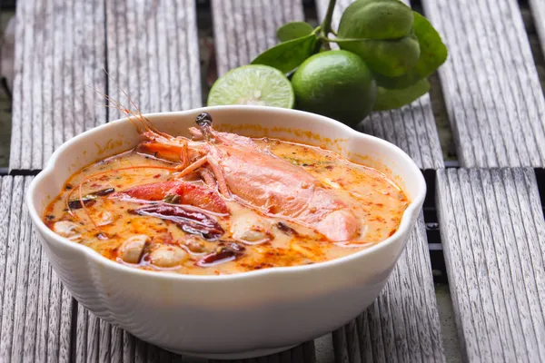 Mâncare thailandeză Tom Yum Goong — Fotografie, imagine de stoc