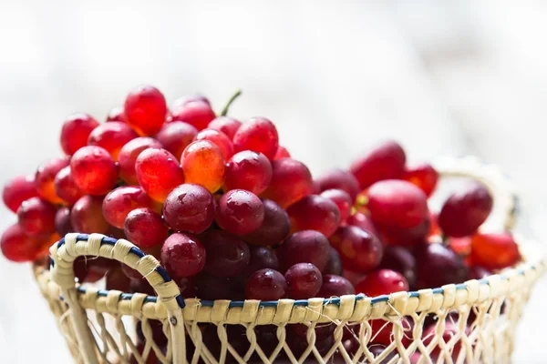 Red grapes — Stock Photo, Image