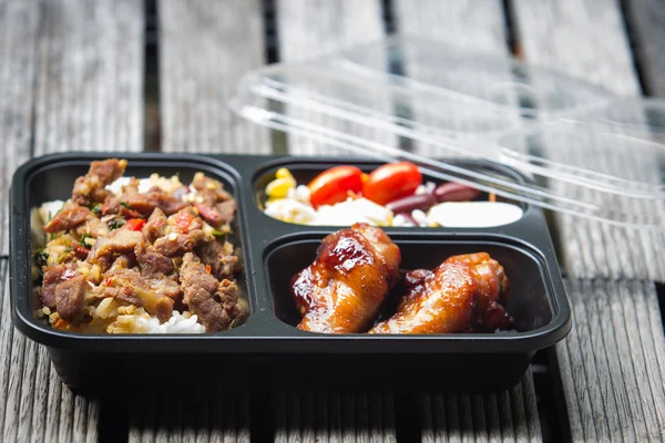 Caja de almuerzo. — Foto de Stock