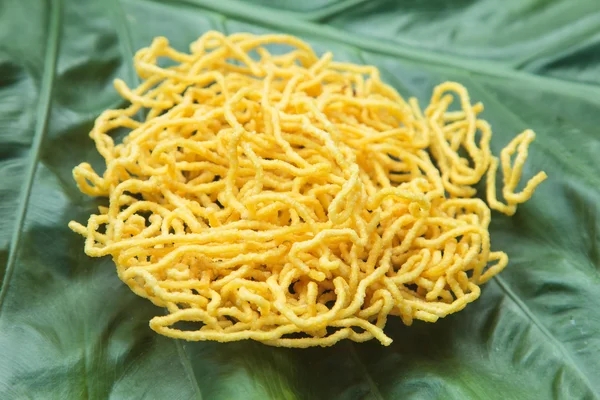 Yellow noodles — Stock Photo, Image
