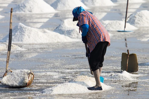 Solución salina en Samutsakorn — Foto de Stock