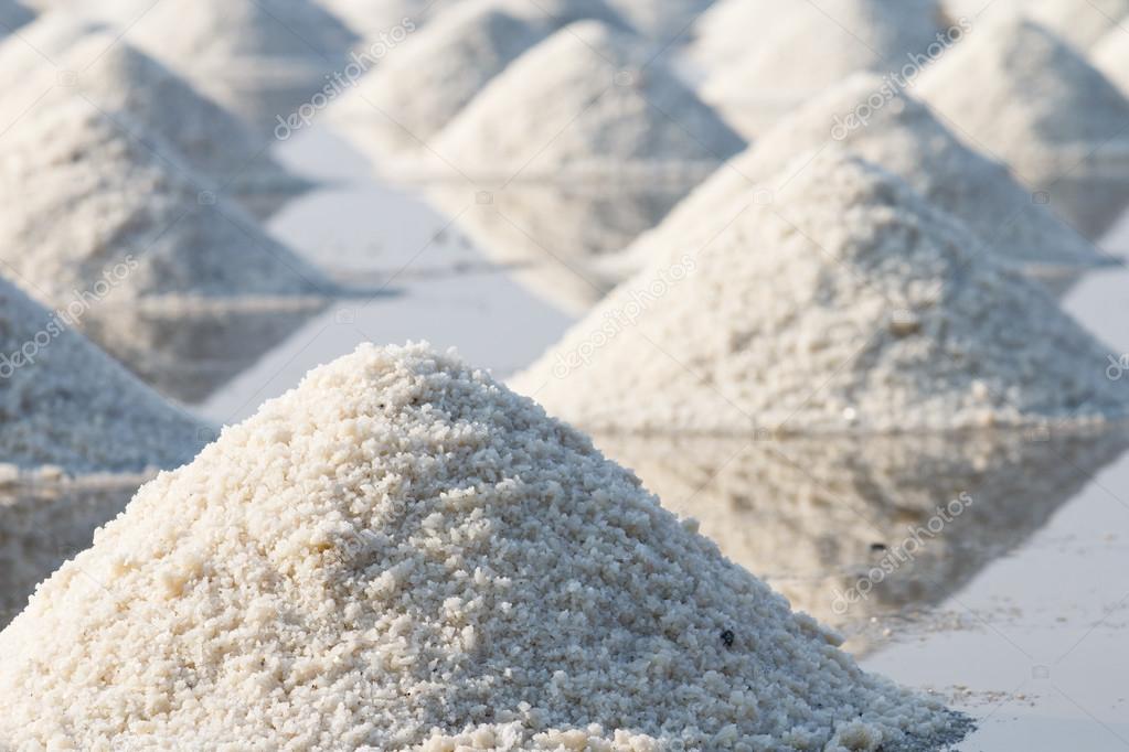 Heap of sea salt 