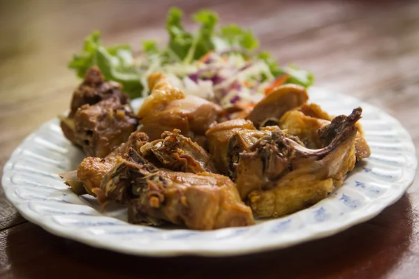 Deep fried chicken with salt — Stock Photo, Image