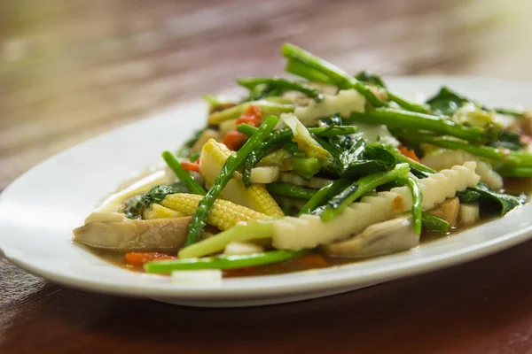 Légumes mélangés sautés — Photo