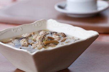 domuz eti ile haşlanmış pirinç