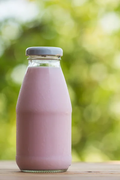 Schleppbeermilch — Stockfoto