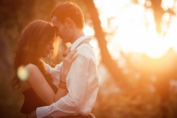 güzel kucaklamak iki parkın içinde