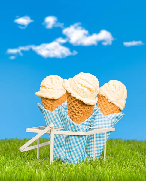 Літній морозиво — стокове фото