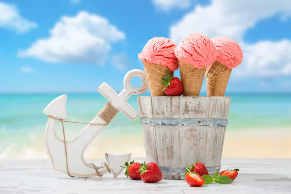 딸기 과일 아이스크림 스톡 이미지