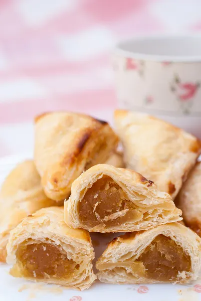 Ananaslı pasta