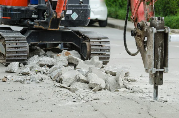 Beton matkap makinesi