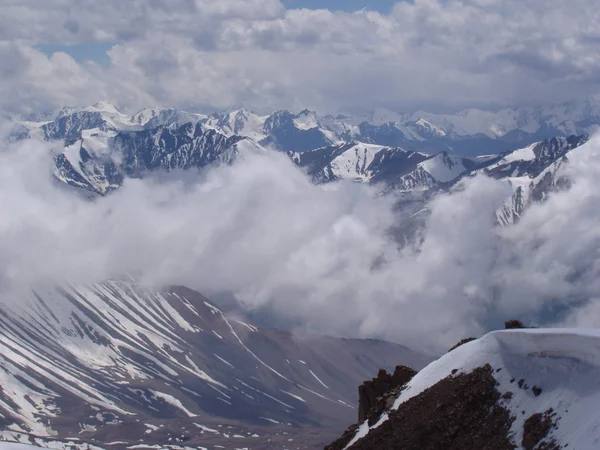 Vallée de montagne — Photo