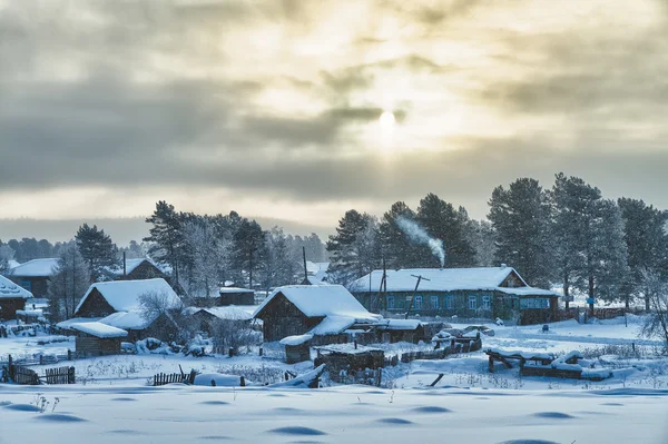 Solig dag i byn — Stockfoto