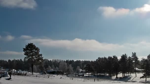 Wolken im Winter. — Stockvideo