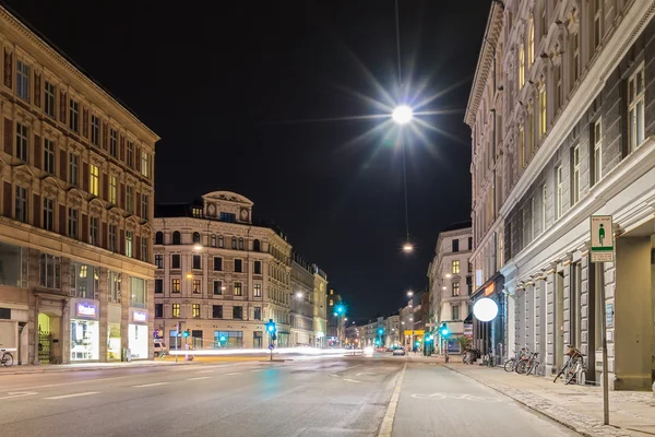 Night crossroads - Green Light, Copenhagen, Denmark — Stock Photo, Image