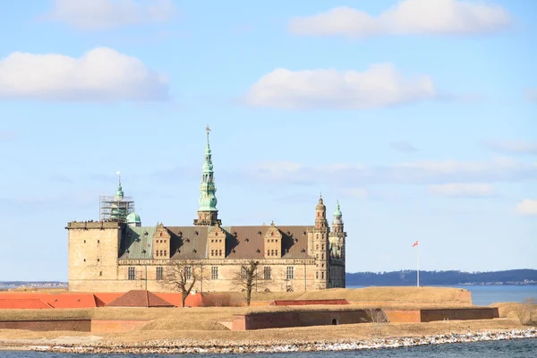 Castillo de Kronborg a orillas del Oresund —  Fotos de Stock