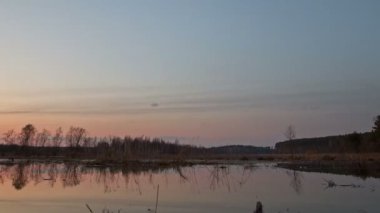 gün batarken, yıldız görünmesi için bütün sis