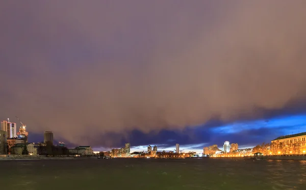 Centrala Quay Ekaterinburg Ryssland — Stockfoto