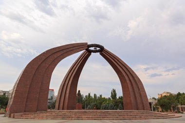 zafer - zafer Meydanı anıt. Memorial - mimari ve heykel. kirgystan, Bişkek.