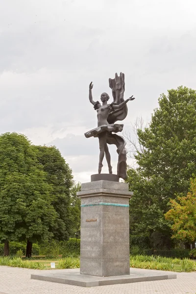 Denkmal Ballerina, Kyrgyzstan, Bischkek — Stockfoto