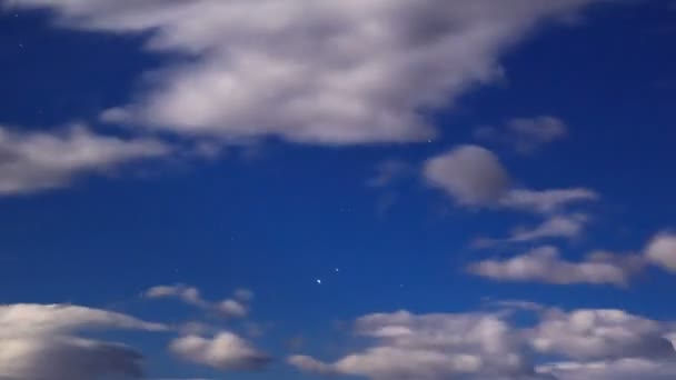 Noche de luna en las montañas. Tiempo de caducidad — Vídeos de Stock