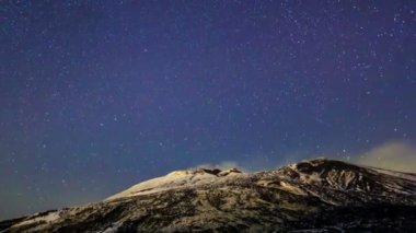 Samanyolu volkan yukarıda
