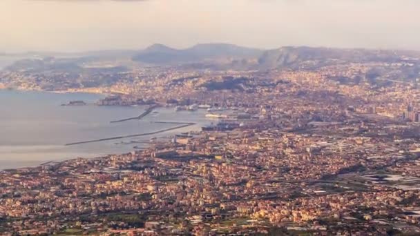 Vista de Nápoles con el Vesubio — Vídeos de Stock