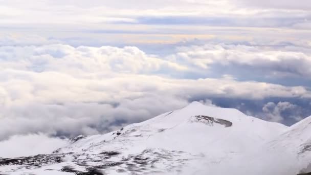 Slapende krater van de vulkaan etna — Stockvideo