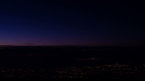 Dageraad over de kust van Sicilië. Italië. — Stockvideo