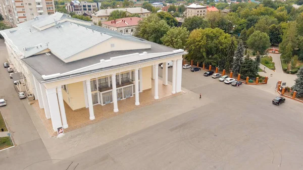 俄罗斯锡兹兰 2021年8月21日 锡兹兰剧院 中环广场 空中景观 — 图库照片